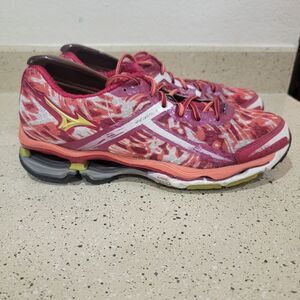 Mizuno Womens Wave Creation 15 410568 8Q41 Red Running Shoes Sneakers Size 10